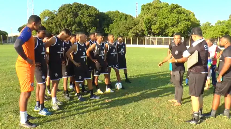 Corisabbá, treino no estádio Tibério Nunes