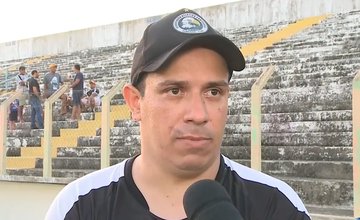 Toninho Pesso, técnico do Corisabbá (Foto: Rede Clube)