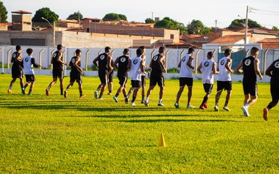 Treino no Estádio Tiberão